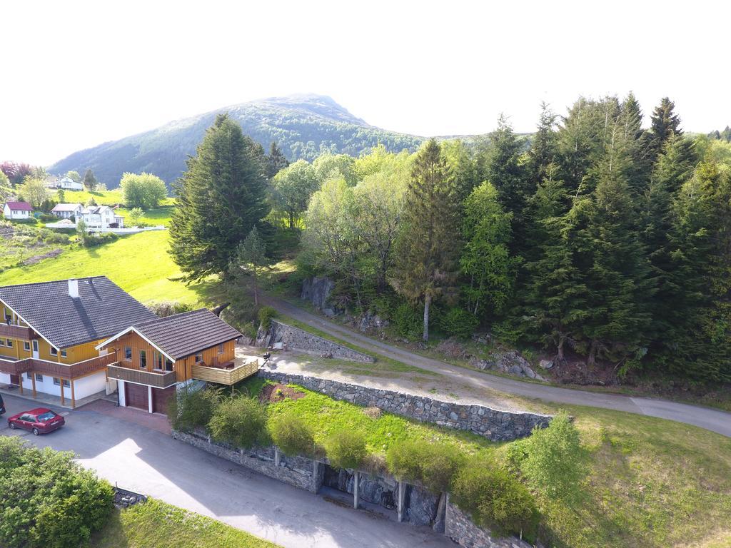 Holiday Home Kvernesfjorden Steinsgrenda Eksteriør bilde